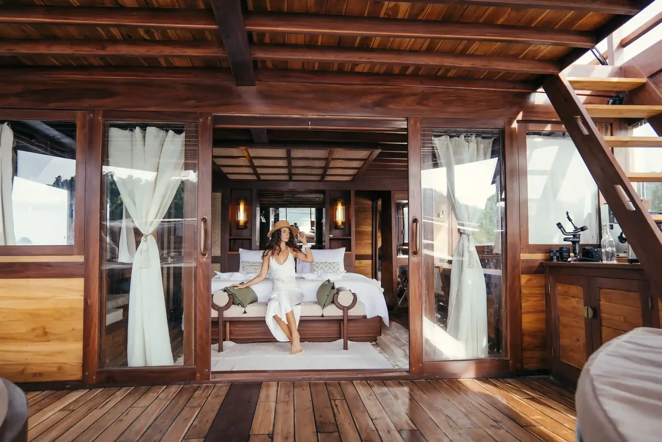 Cabin charter