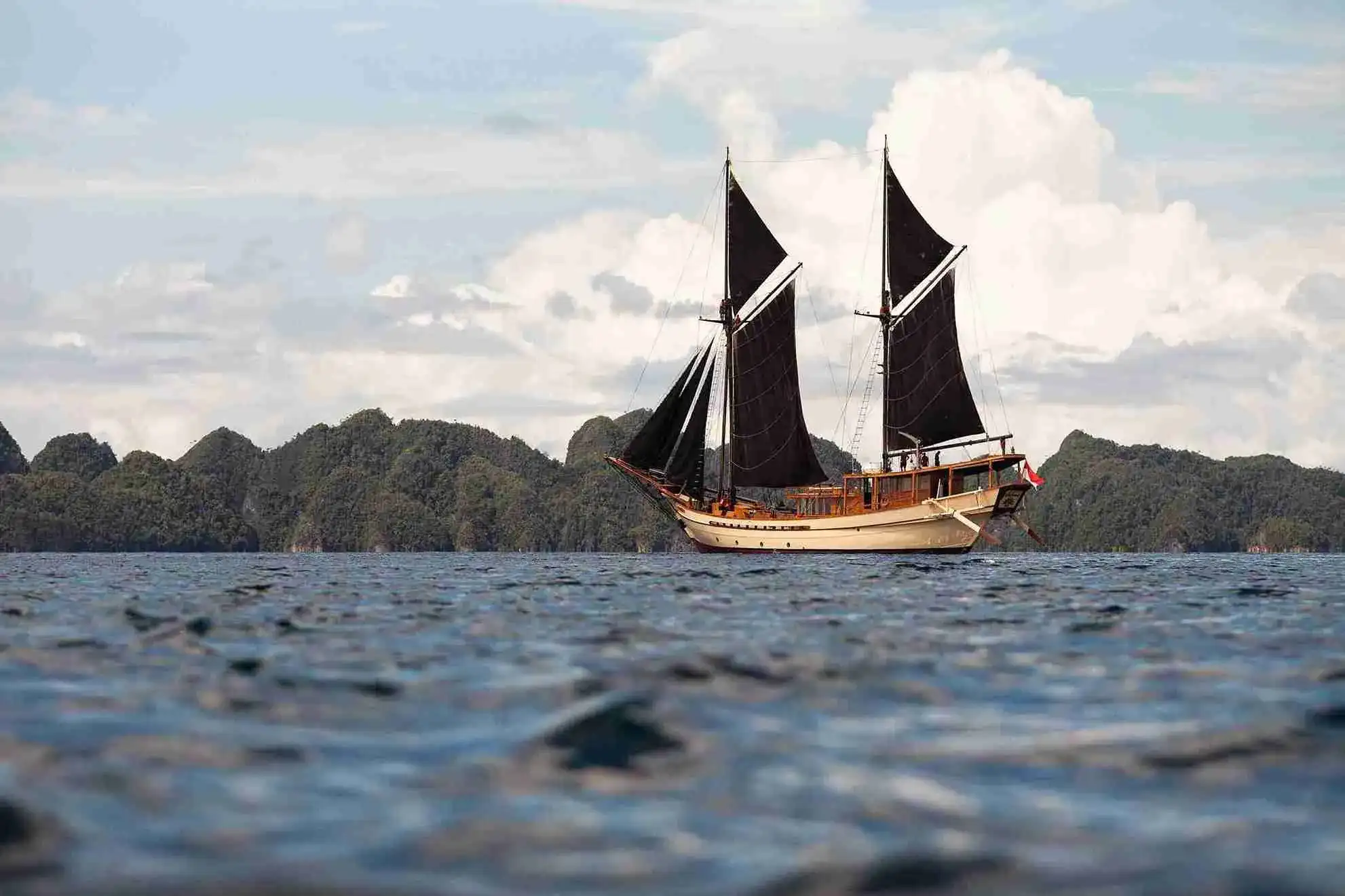 Silolona — 50m Phinisi Charter, Raja Ampat