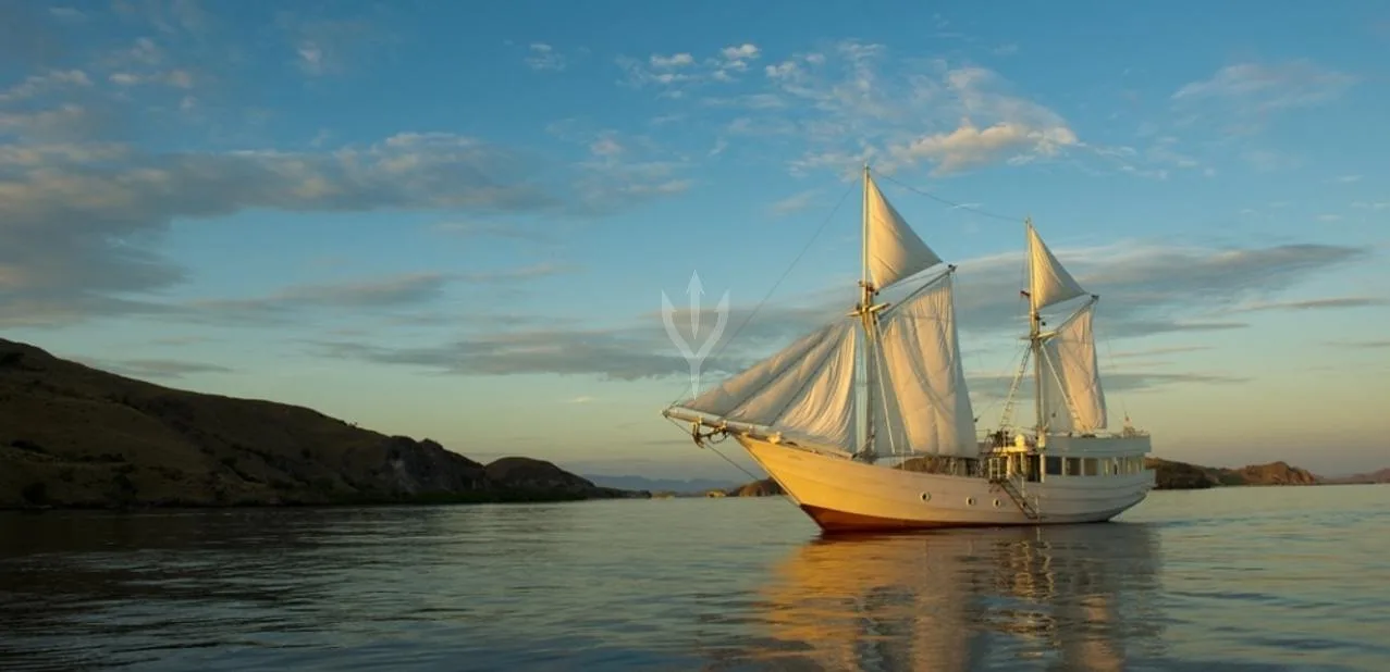 Alexa — 31m Phinisi Charter, Raja Ampat