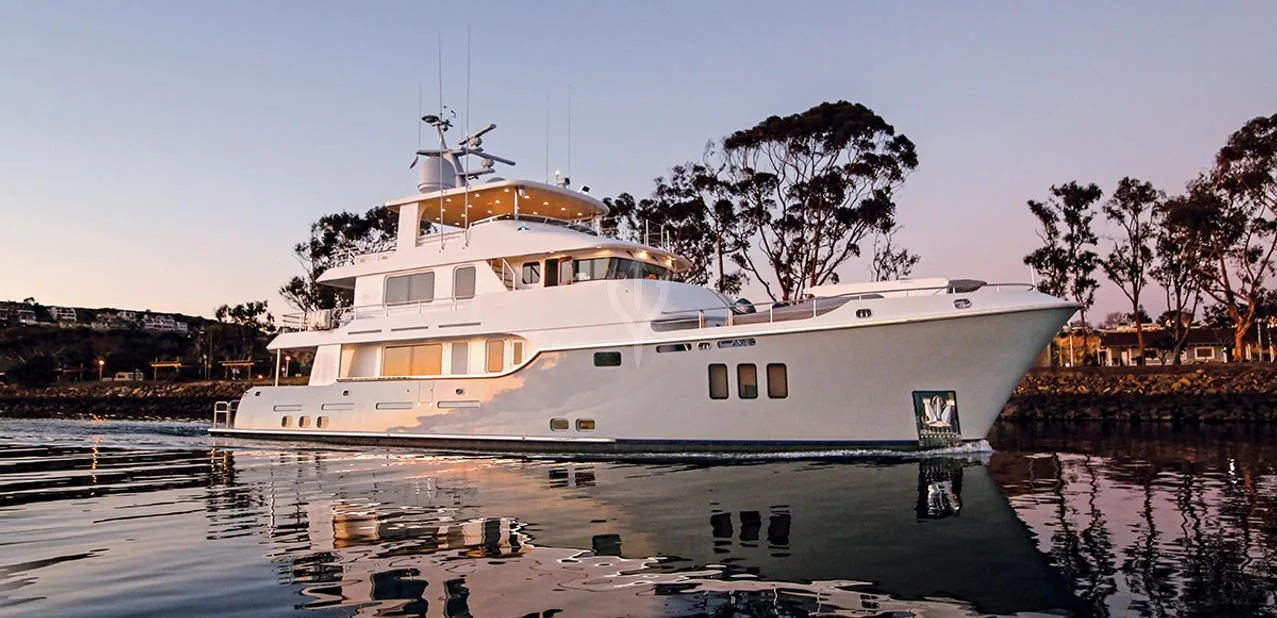 VivieRae II — 30m Motor Yacht Charter, Raja Ampat