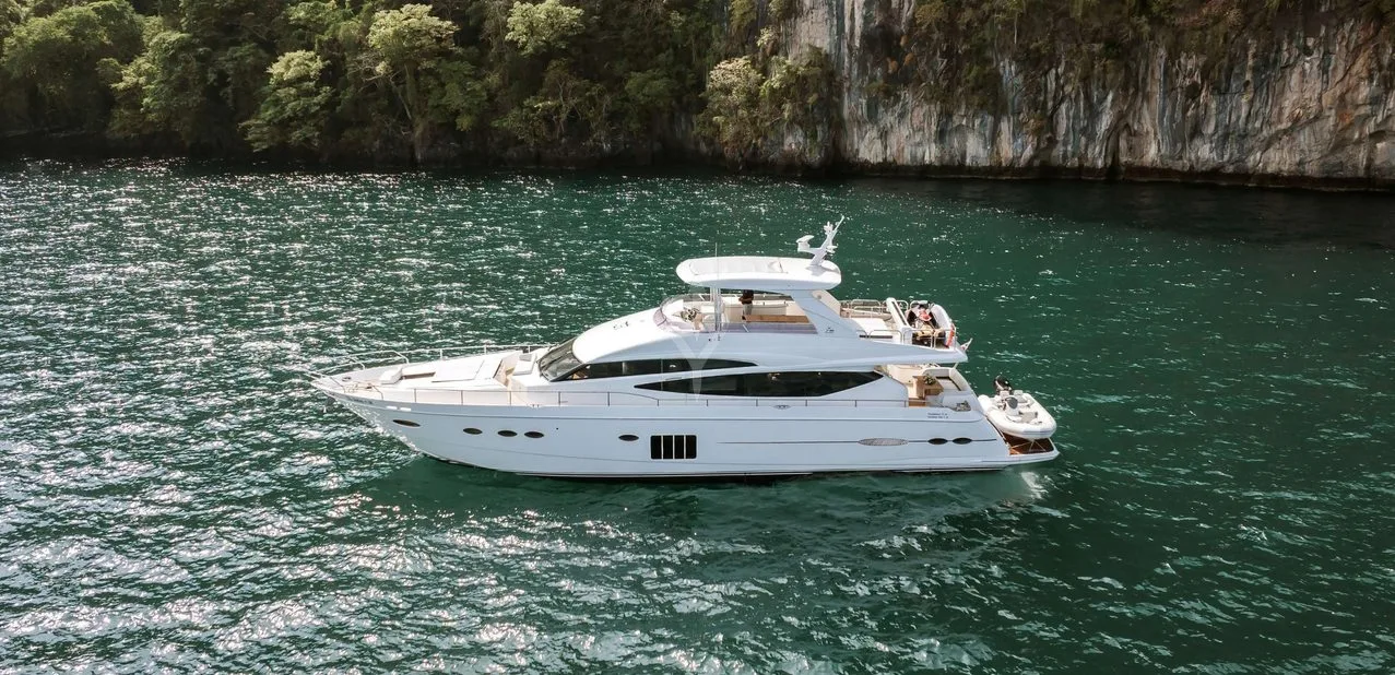 W J Lip — 22m Motor Yacht Charter, Raja Ampat